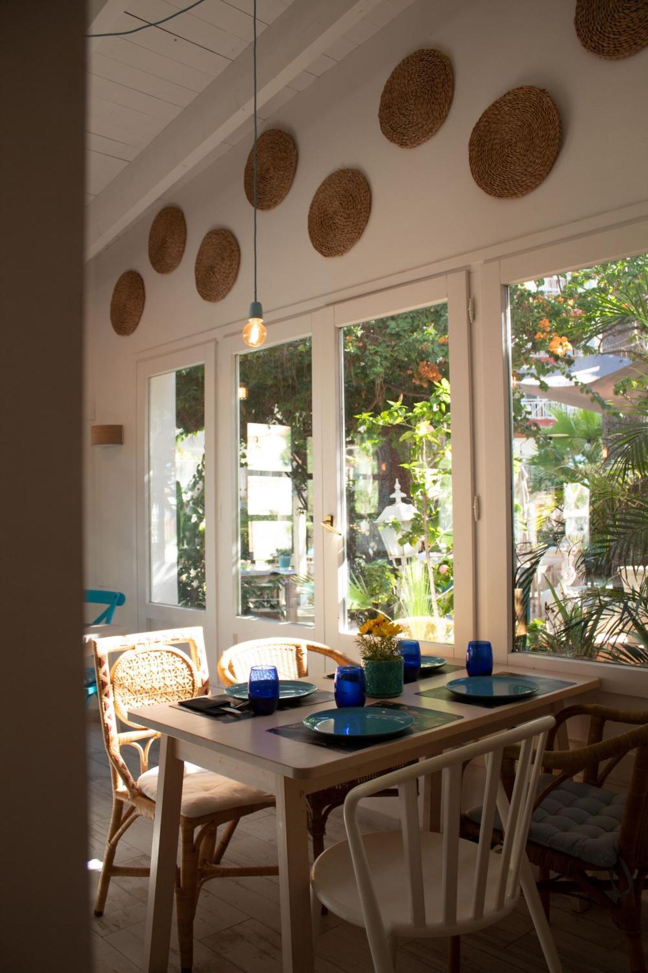 Mr Hotelet De La Racona & Apartments Denia Ngoại thất bức ảnh